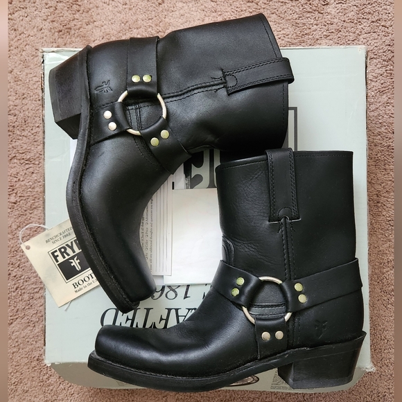 Frye Shoes - FRYE 8R square toe harness 77455 black leather boots Ladies 9 Made in USA